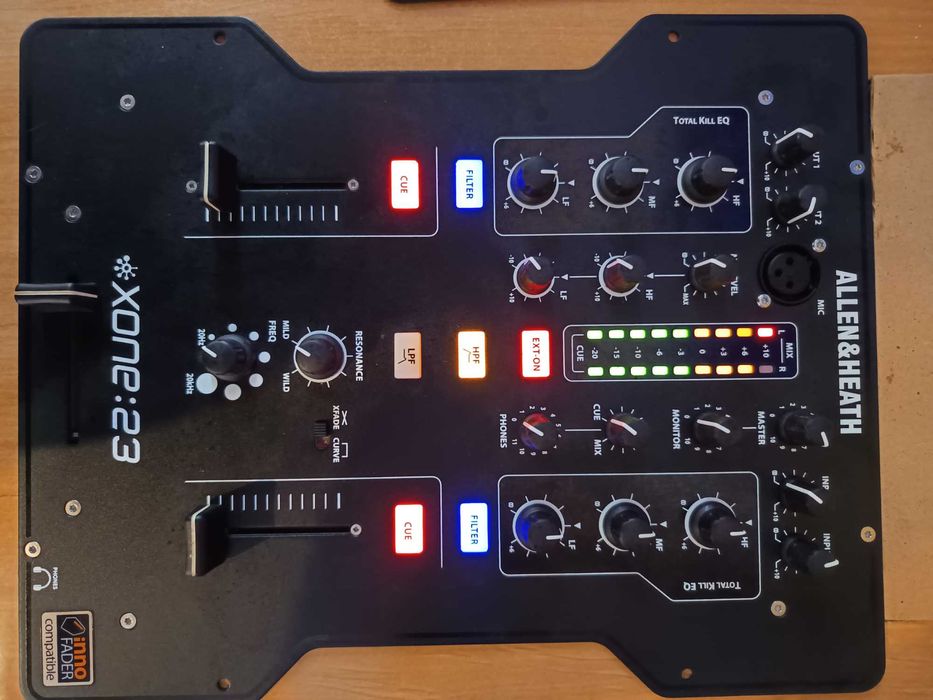 Mixer Allen & Heath Xone 23