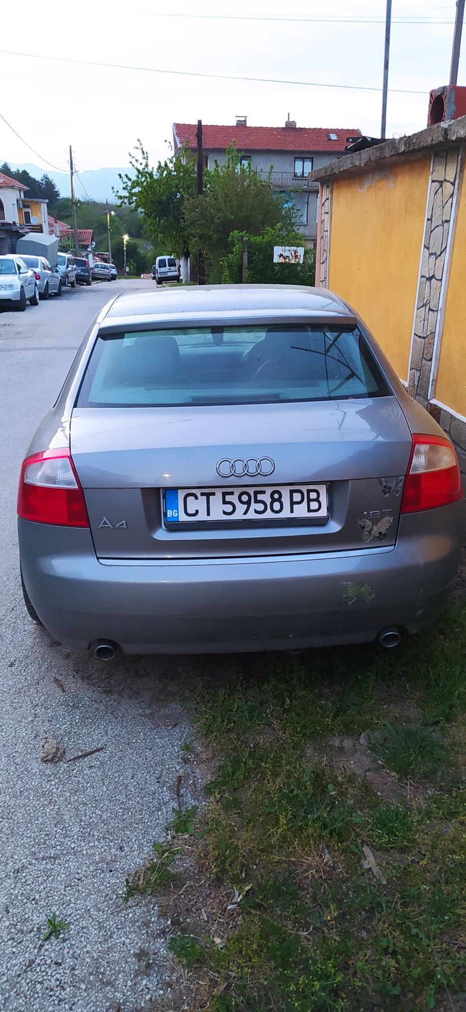 Audi A4 На части