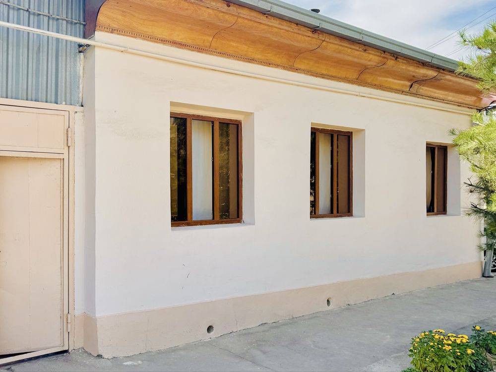 LABİZAH masjidi yaqinida HOVLİ JOY