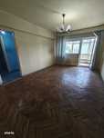 Apartament de vanzare, cu 3 camere spatios, etaj 1, zona Parcul Mare