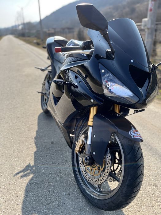 Kawasaki ZX6R A2
