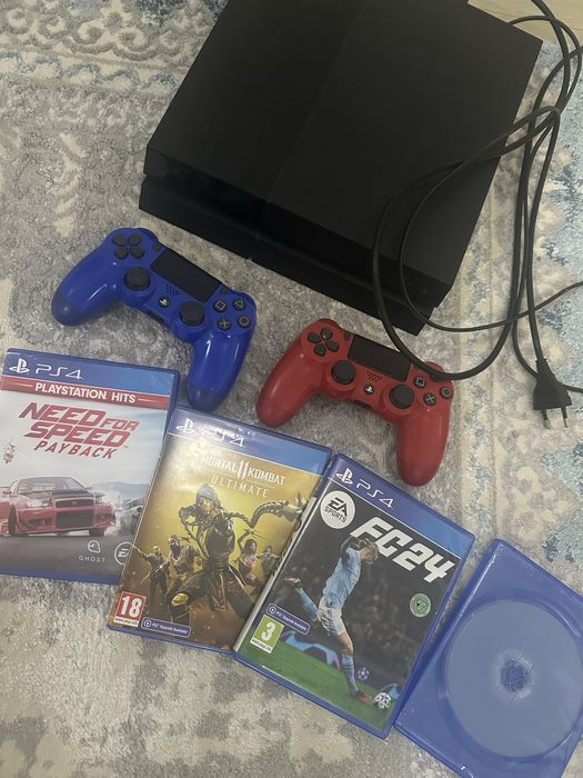Продаю PlayStation 4
