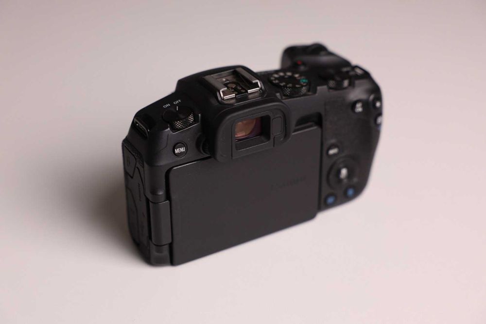 Canon RP body продается срочно