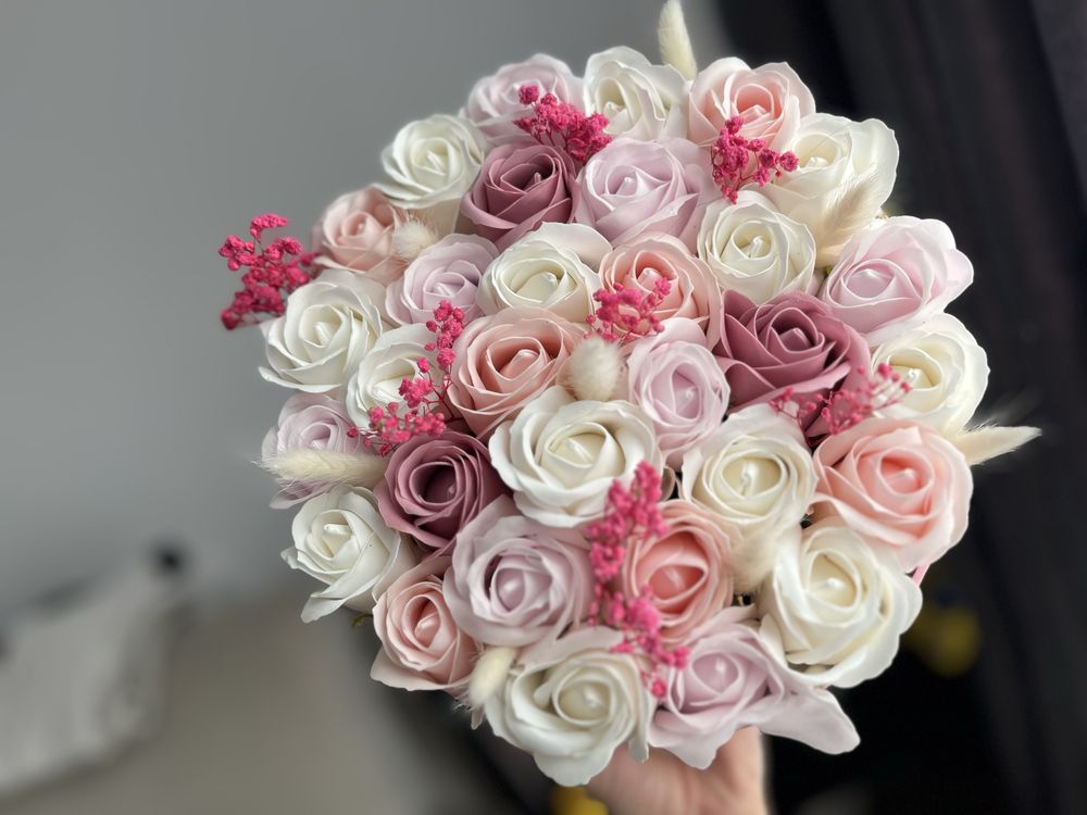 Buchete de flori din sapun personalizate