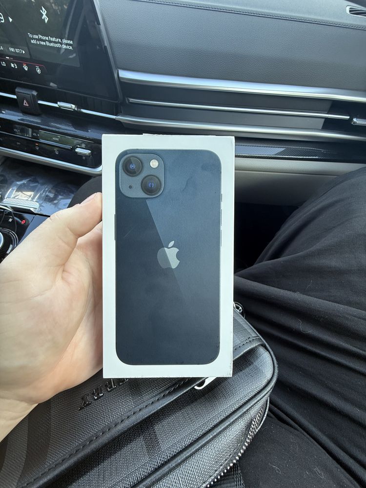 iPhone 13 128GB midnight