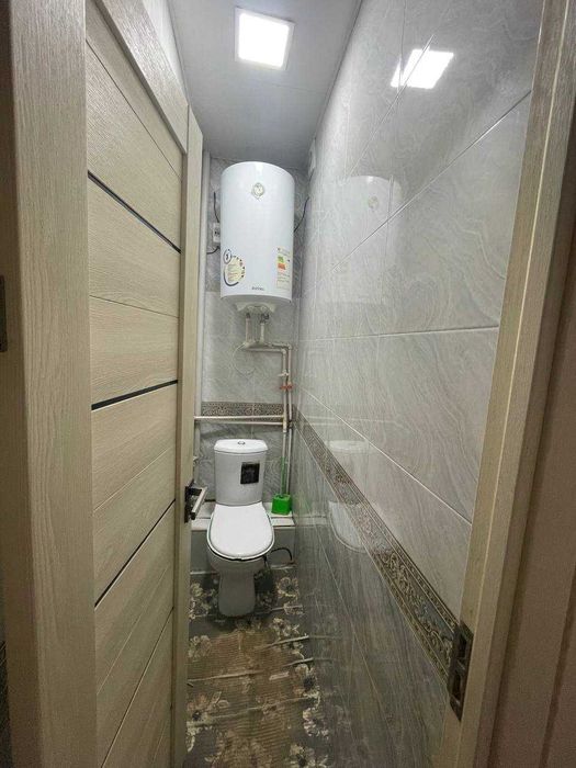 9-mikrarayondan 3 xonali evro remontli kv sotiladi.