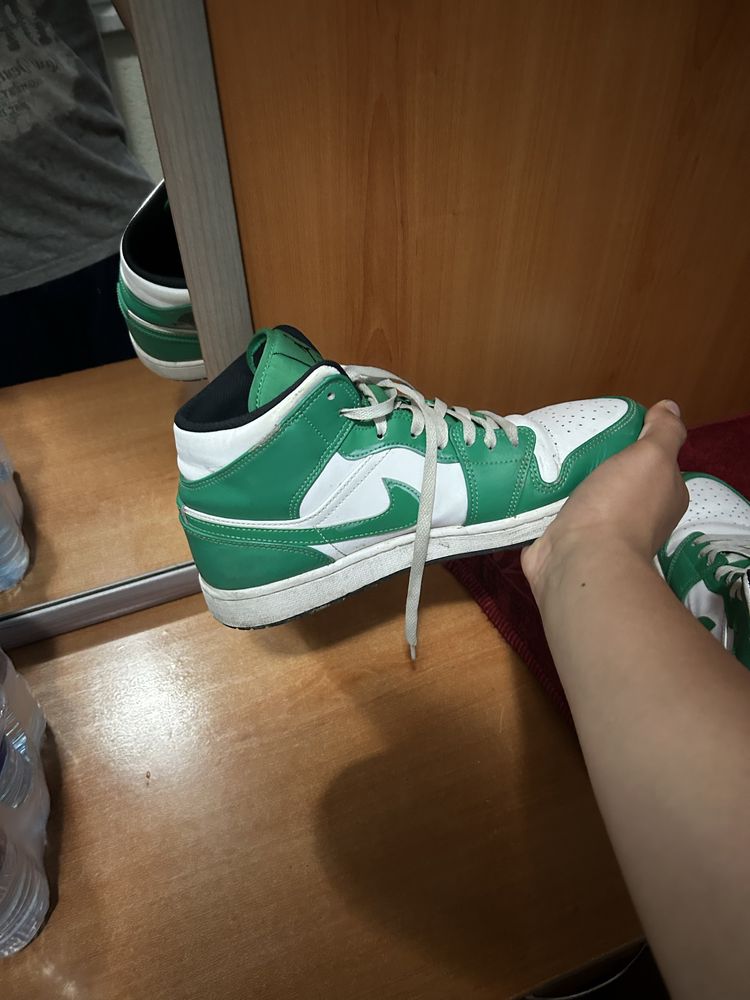Обувки  Jordan 1