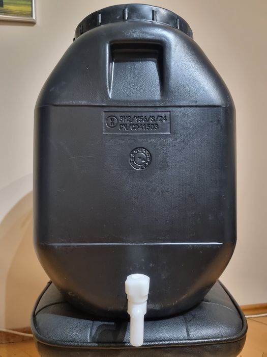 Бидони 60л. Двоен капак.