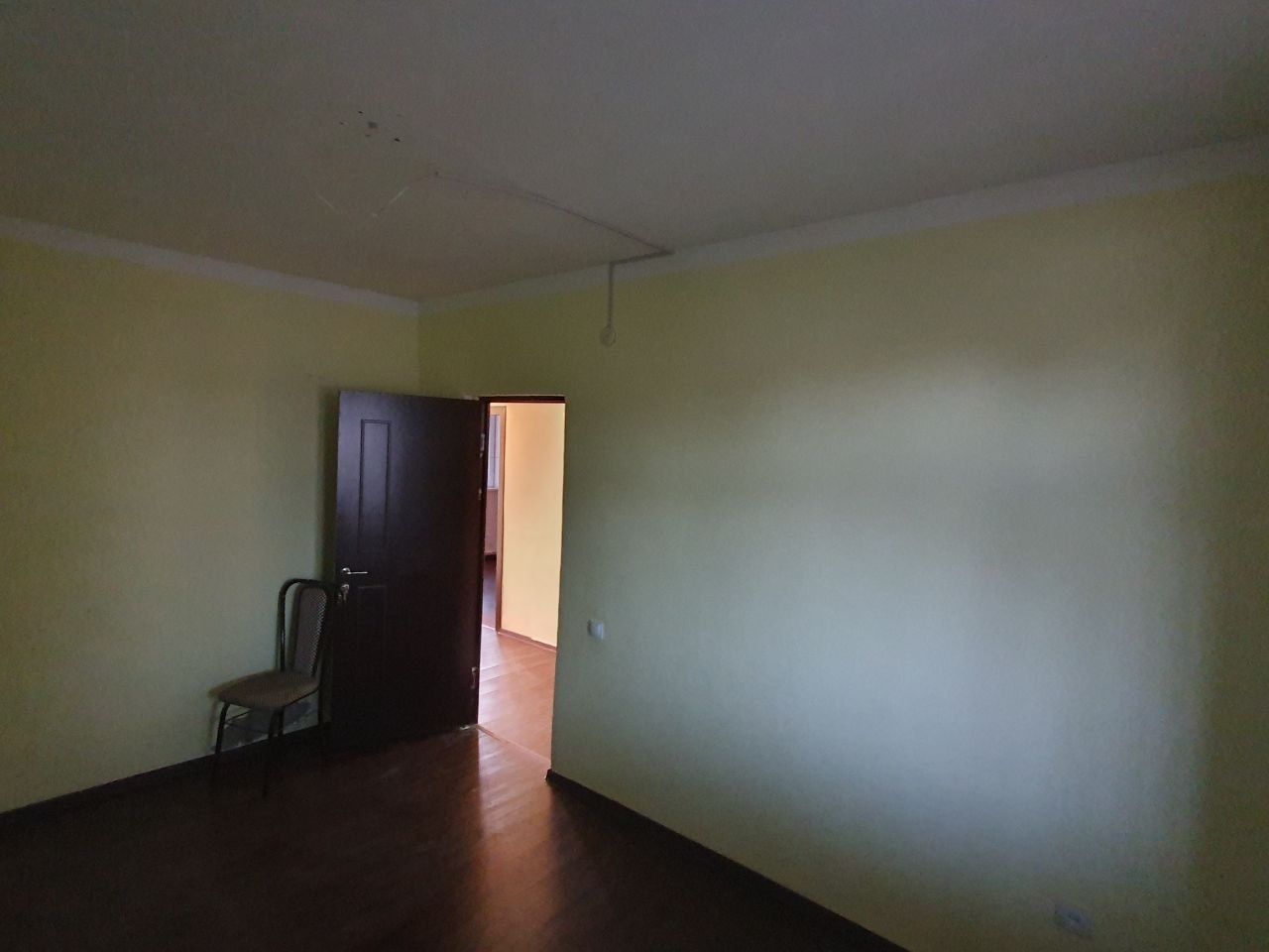 Tez va arzon uy sotiladi