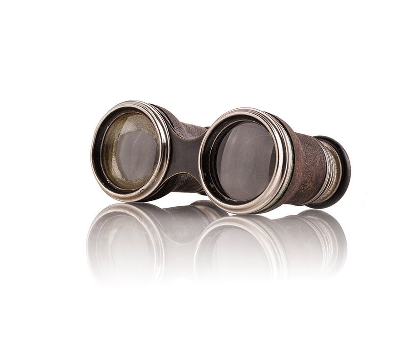 Винтажный театральный бинокль