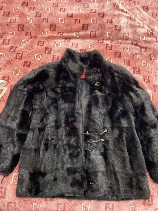 Продам шубу в хорошем состояний
