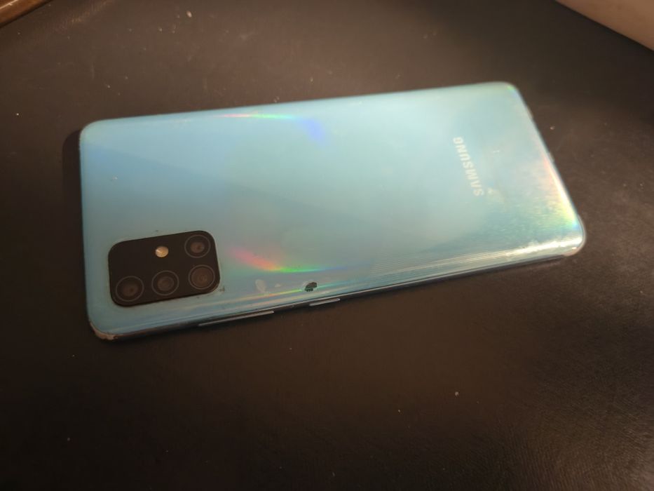 Vând Samsung a51