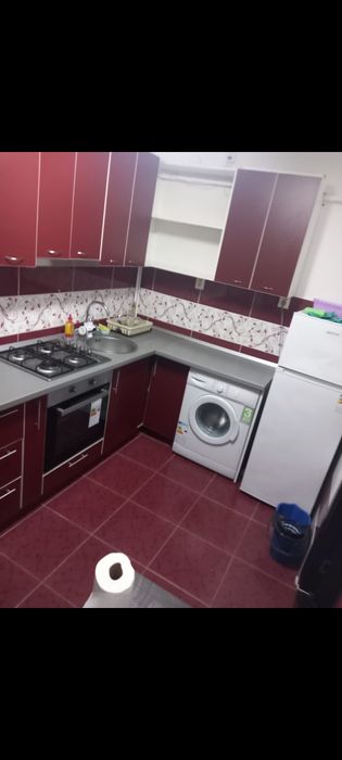 Vând garsonieră zona Laminorului