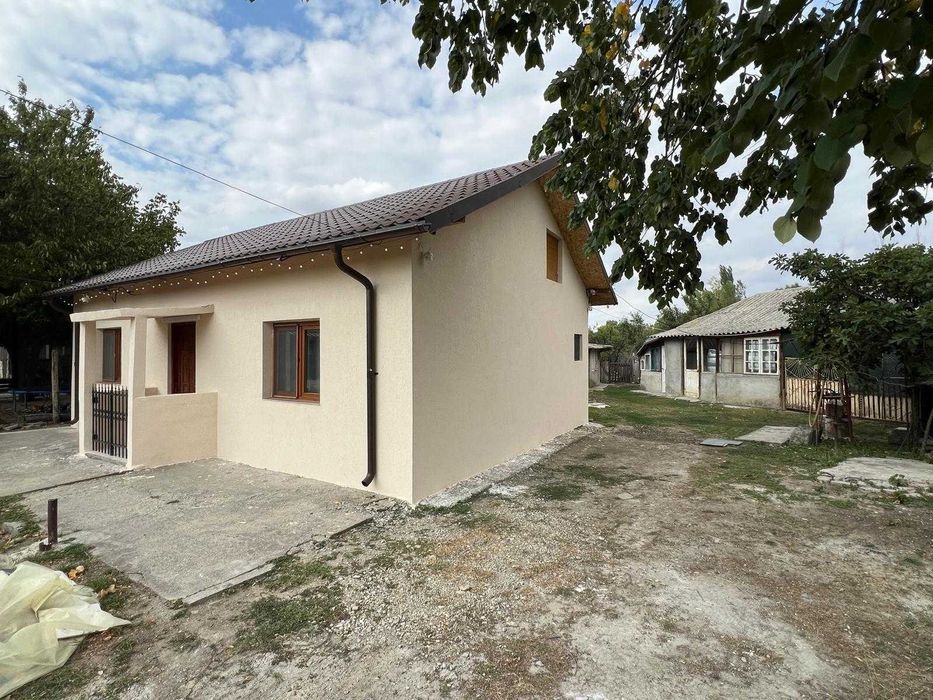 Casa spatioasa cu 4 camere si dependinte – Beciu, Teleorman