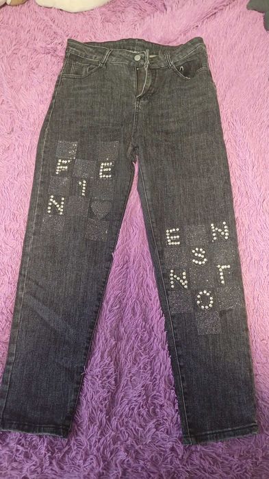 Продам совершенно новые джинсы. 10000