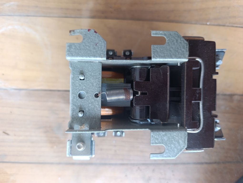 Пускатель магнитный V13D 40A 220B