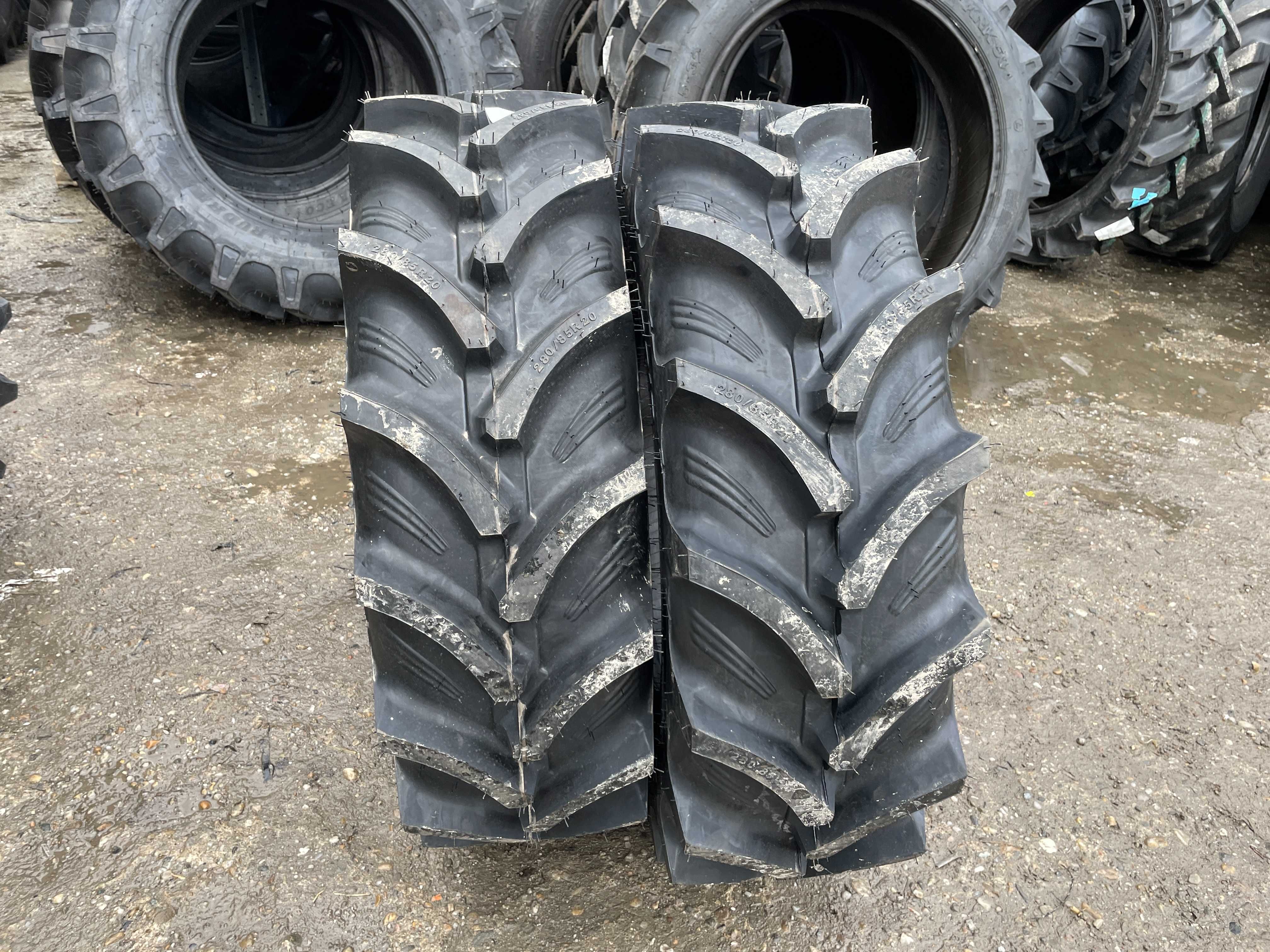 Anvelope noi radiale 280/85R20 pentru tractor fata marca OZKA