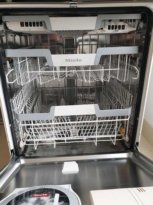Miele Съдомиялна - AutoDos - Wi-Fi - Auto Open - Свободностояща