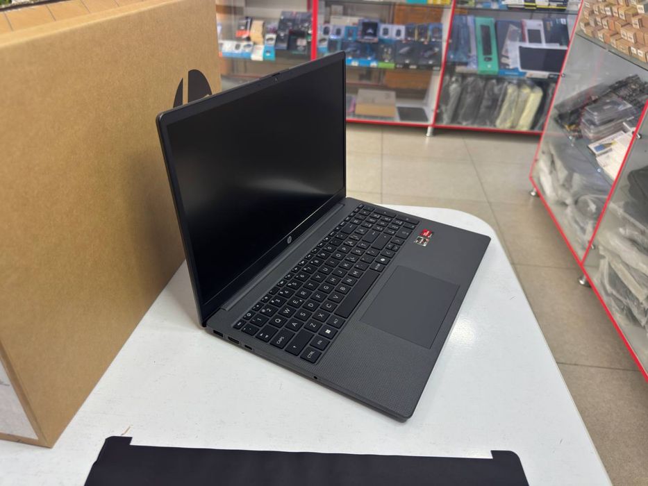 Hp ryzen 7 16/1TB SSD mutloqo yangi noutbuk