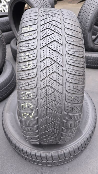 2 anvelope iarnă Pirelli 235/65/17