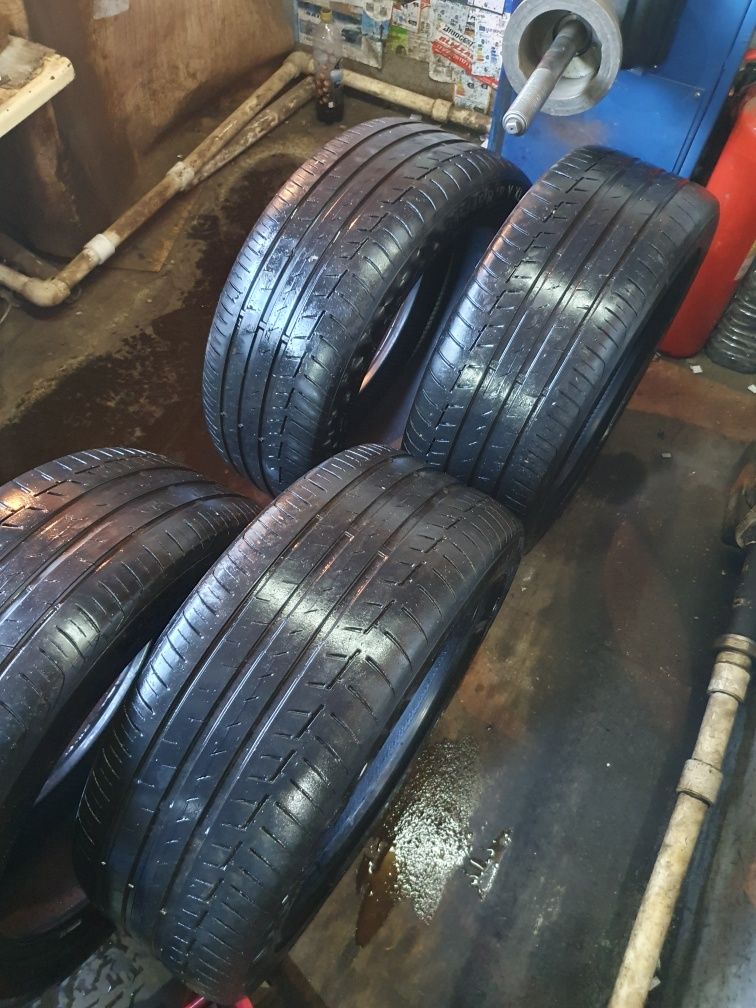 Продам летнюю резину Continental 235/45/R18