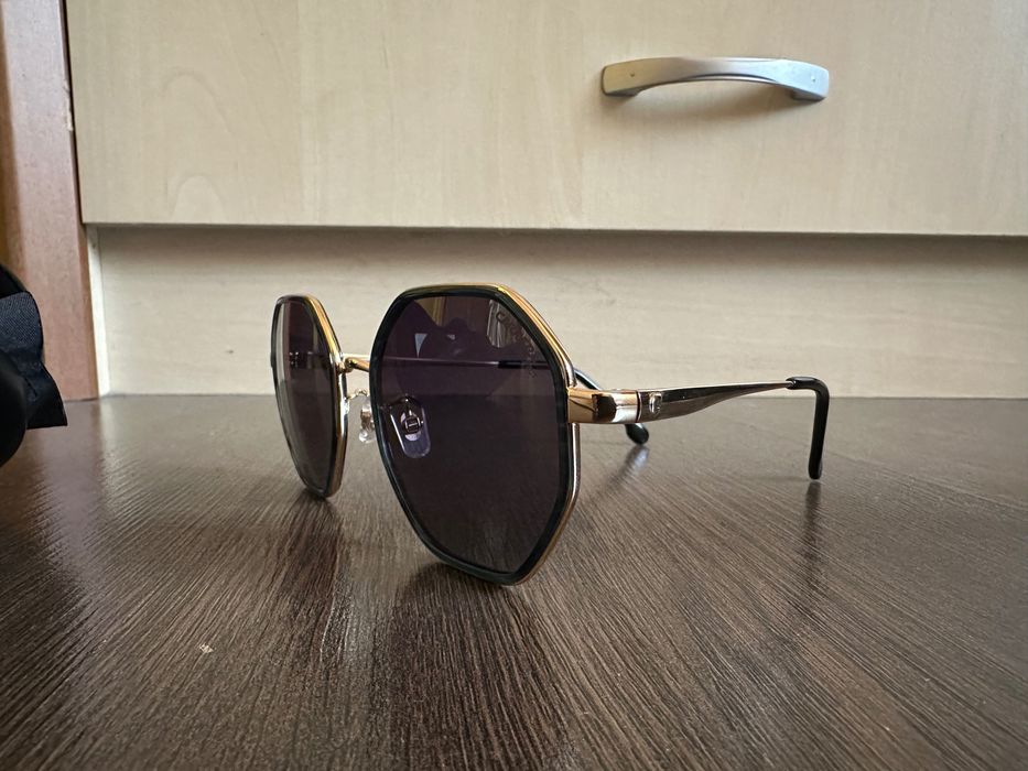 Слънчеви очила CARRERA