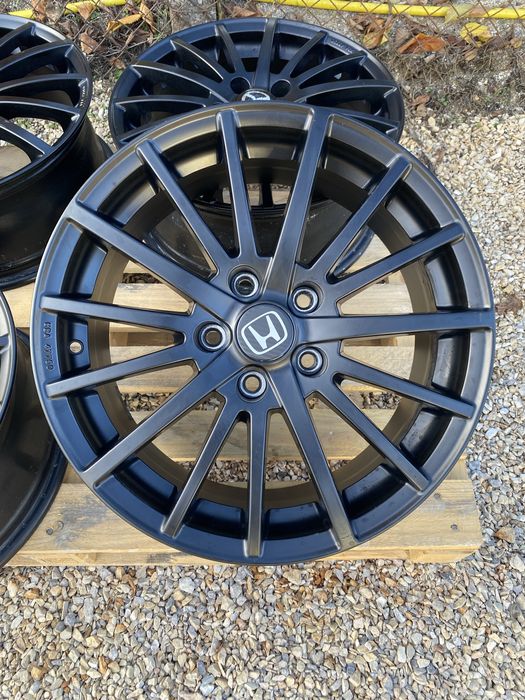 17 цола 5 х 114.3 мм Хонда , Хюндай , Мазда , Киа