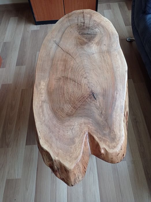 Огледало и холна масичка от орех