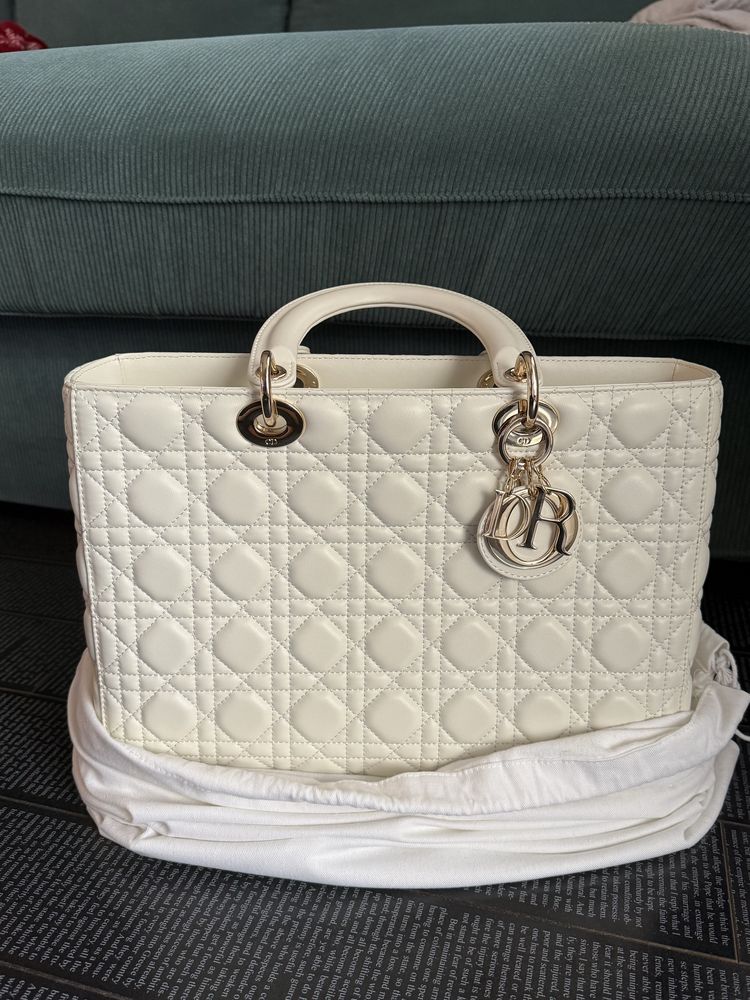 Чанта Miss Dior Large в бял цвят