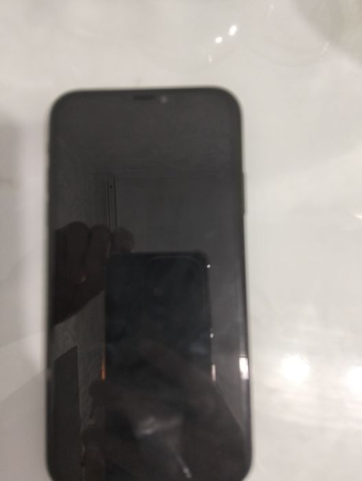 Продам телефон айфон xr