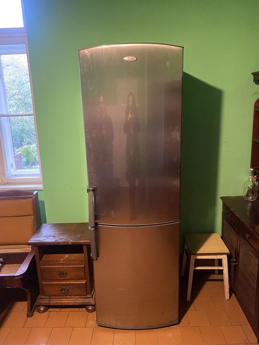 Combina frigorifica Whirlpool, clasa A+ cu capacitate totala 327 L