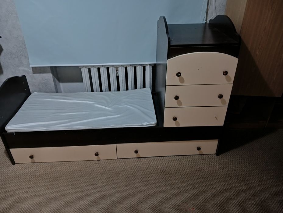 Продам детскую кроватку