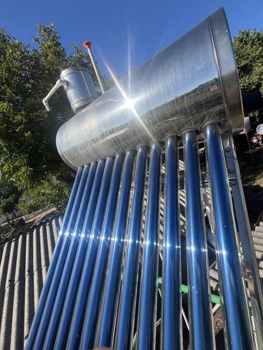 Vand boiler pe panou solar