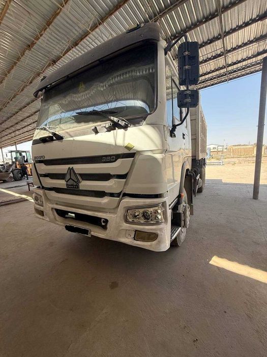 Самосвал HOWA A6 заводской метан газ