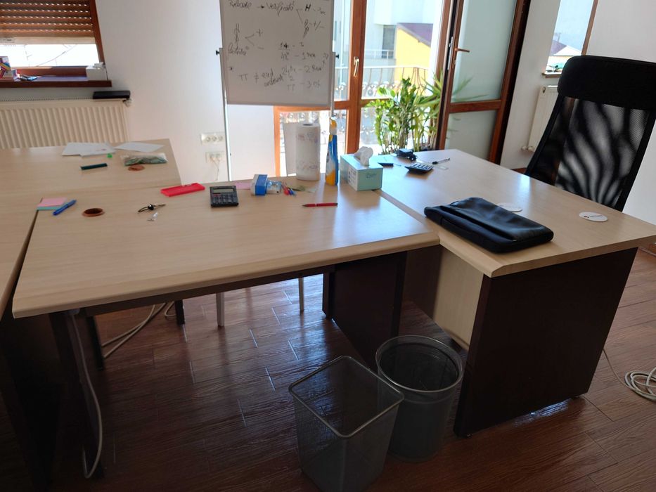 Mobilier office - birouri, dulapuri