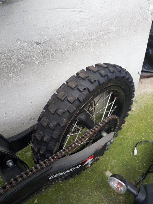 Кросов мотор 140см3 средна големина