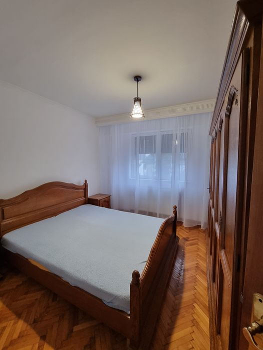Apartament 3 camere de inchiriat