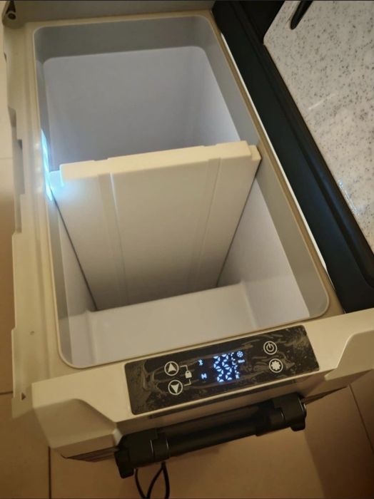 Frigider auto portabil