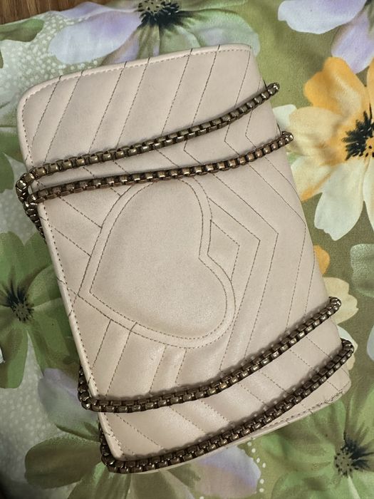 Vand geanta pentru detalii scrie-mi in privat