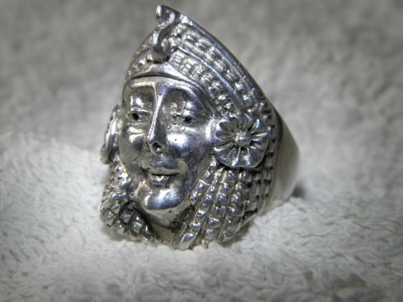 Авторки сребърен пръстен,правен в Перу,масивен уникален!!!