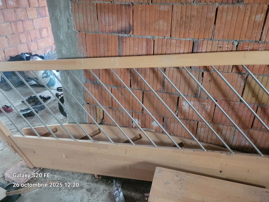 Vând scari lemn fag