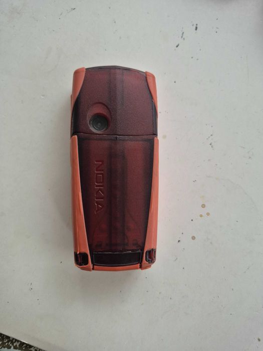 Nokia 5140i in stare buna (carcasa noua).