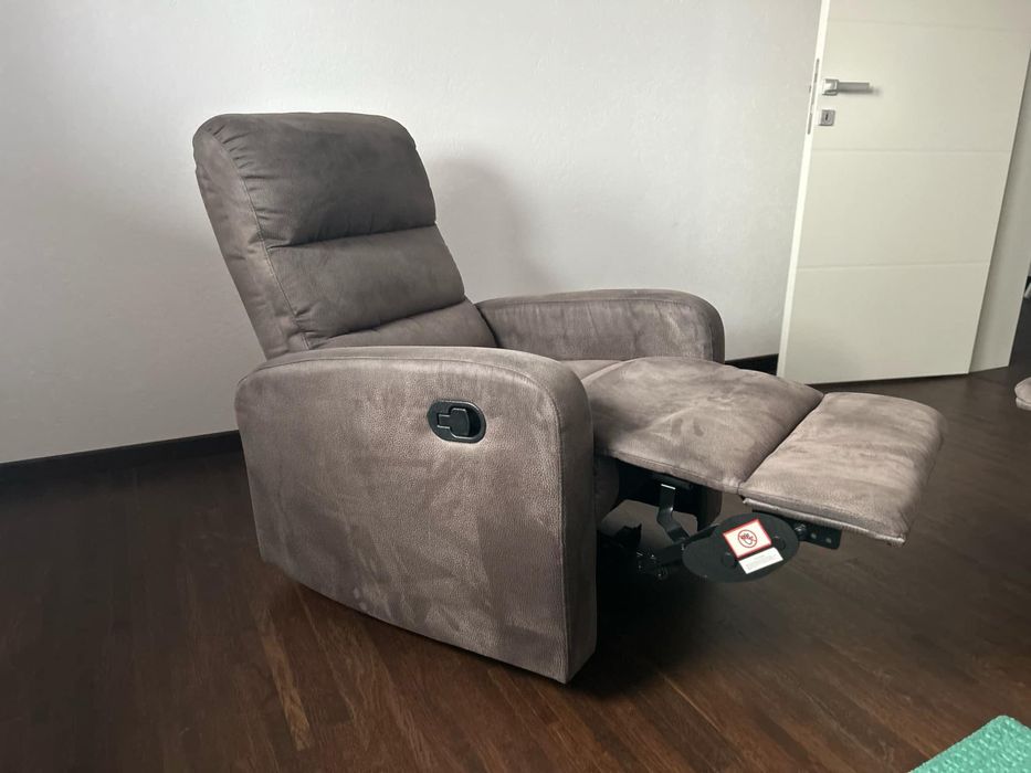 Canapea cu Recliner