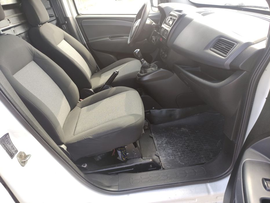 Fiat doblo 1.3 euro 5 an 2012