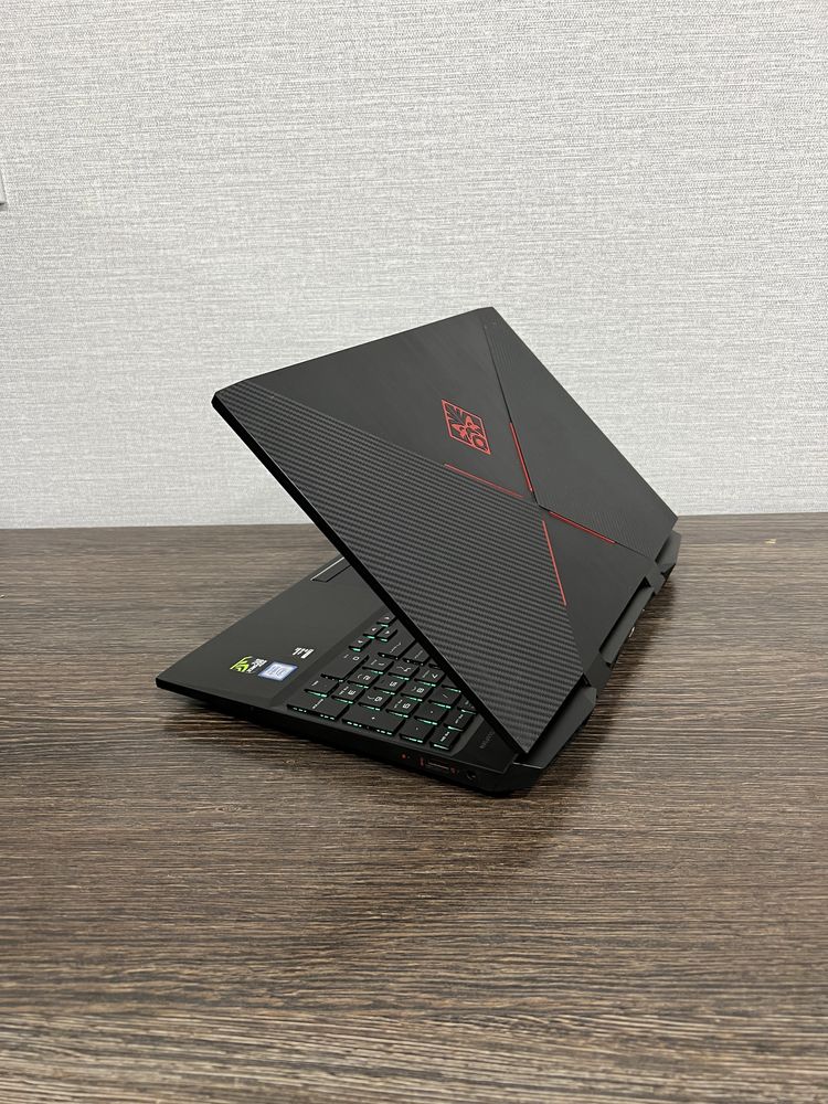 Супер Мощный HP Omen 15 intel Core i5 8-Ядер GTX1050Ti DDR5 Идеал!