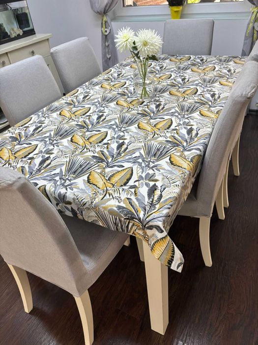 Masa sufragerie - extensibila - 8 persoane