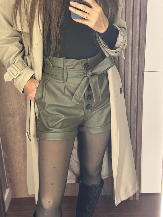 Къси кожени панталони