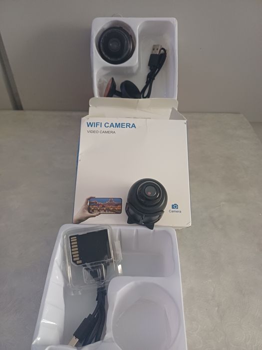 Două buc.mini cameră de supraveghere