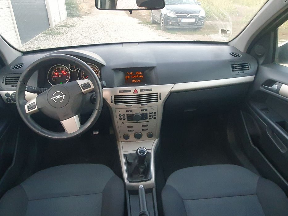 Opel astra h 1.6 benzina