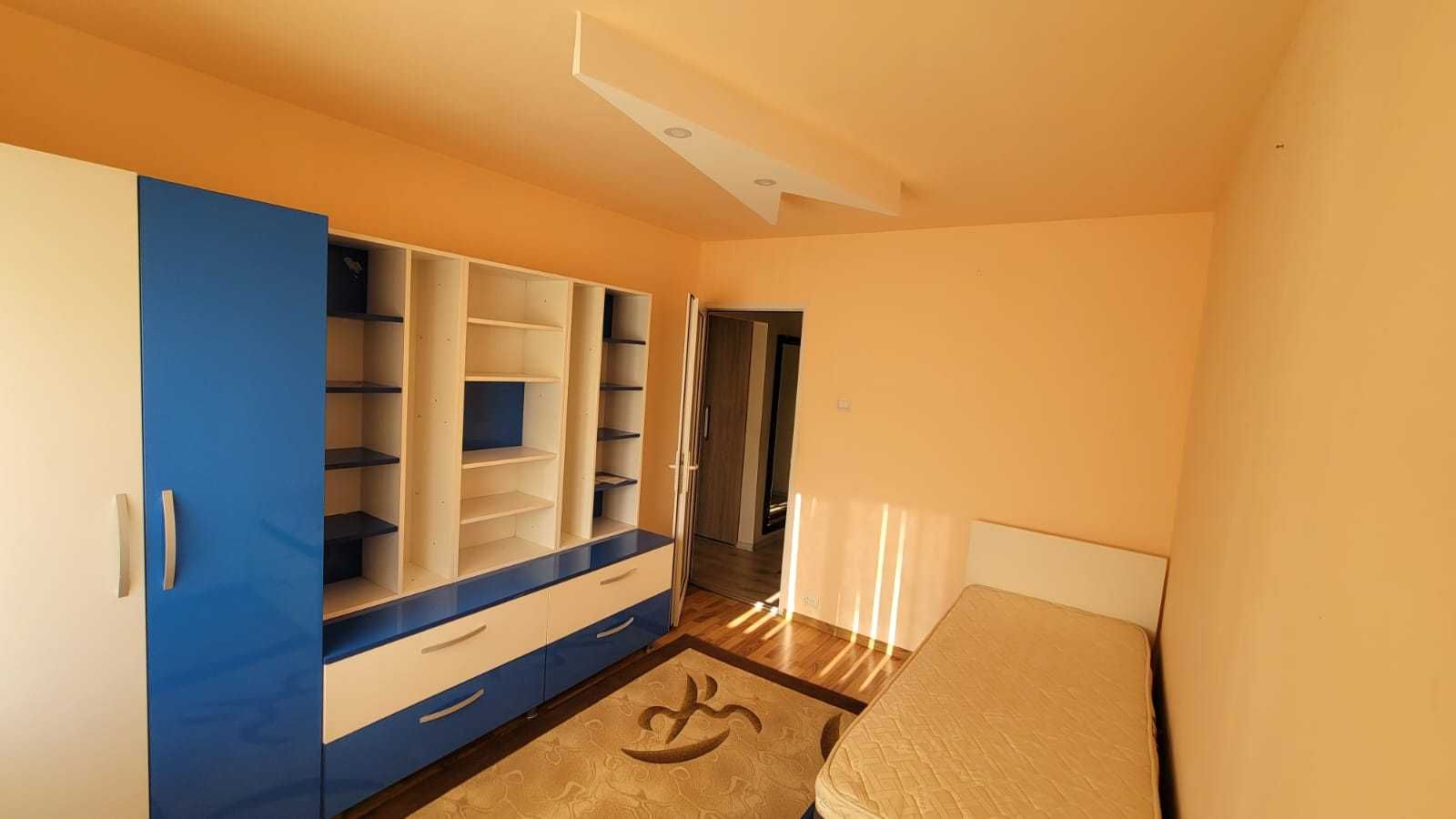 Inchiriez apartament 3 camere in Dej, cartier 1 Mai